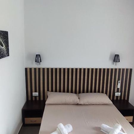 Aleks Holiday Rooms Ksamil Kültér fotó